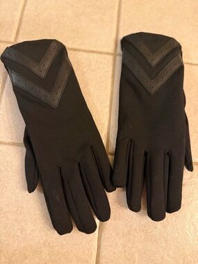isotoner Black Gloves with Chevron Paneled Trim